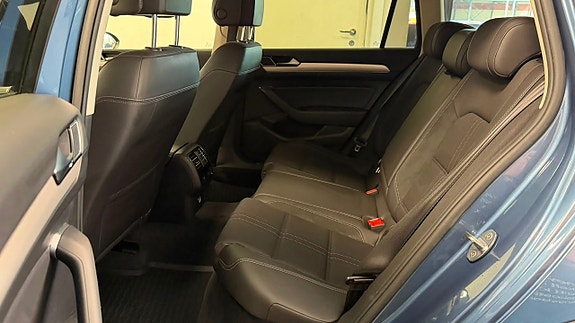 Volkswagen Passat Alltrack 18 of 18
