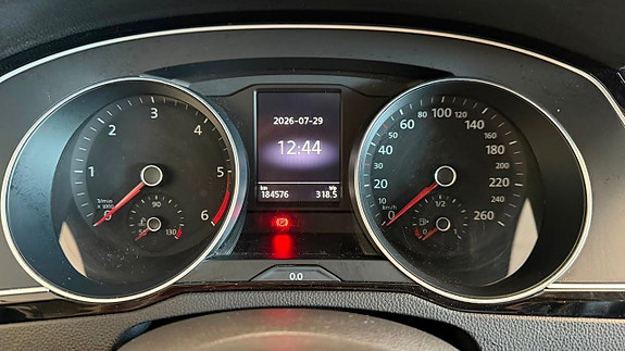 Volkswagen Passat Alltrack 15 of 18