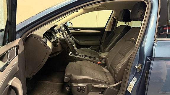 Volkswagen Passat Alltrack 10 of 18