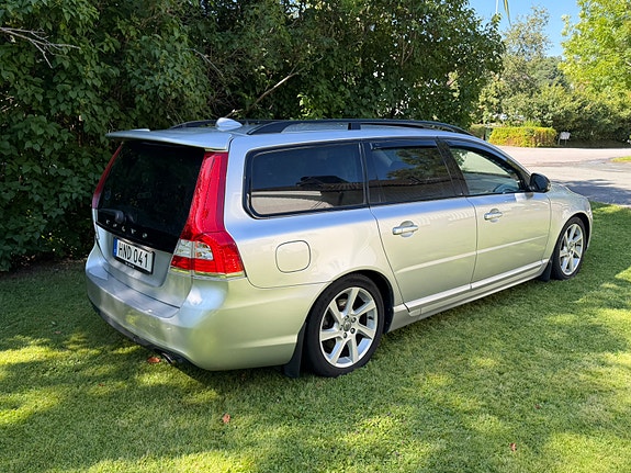 Volvo V70 4 of 8