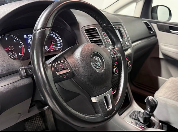 Volkswagen Sharan 13 of 18