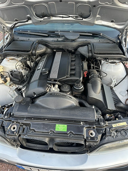 BMW 530i 8 of 13