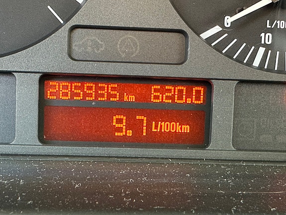 BMW 530i 7 of 13