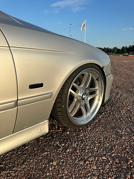 BMW 530i 10 of 13