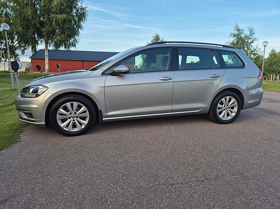 Volkswagen Golf VII 4 of 10