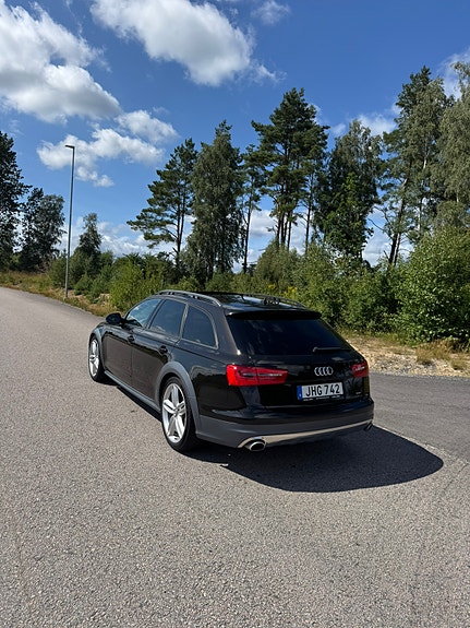 Audi A6 allroad 3 of 6