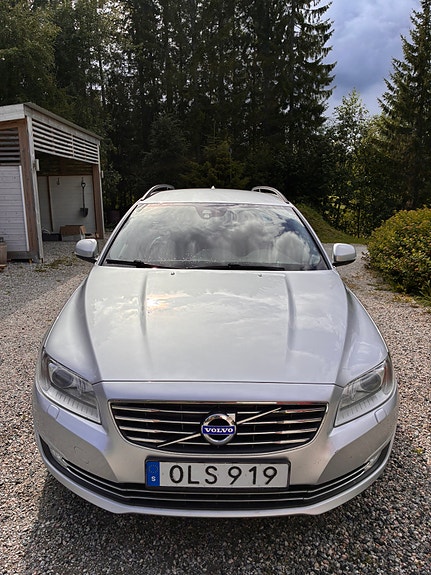 Volvo V70 5 of 12