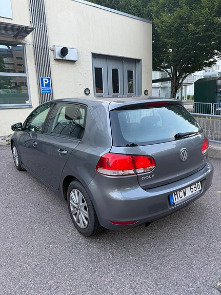 Volkswagen Golf VI 2 of 7