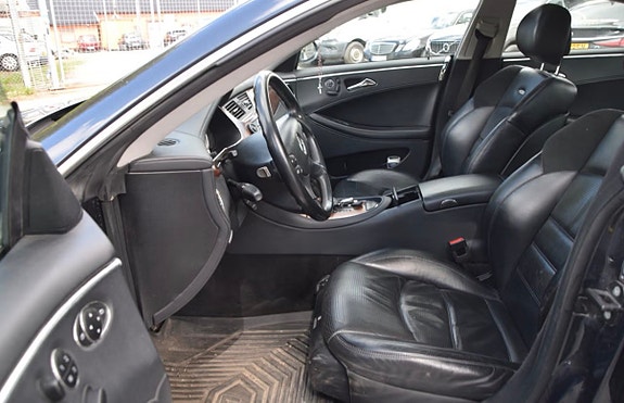 Mercedes-Benz CLS55 7 of 9