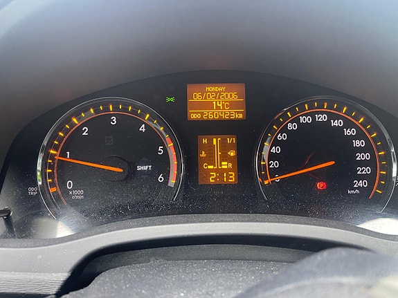 Toyota Avensis 8 of 11