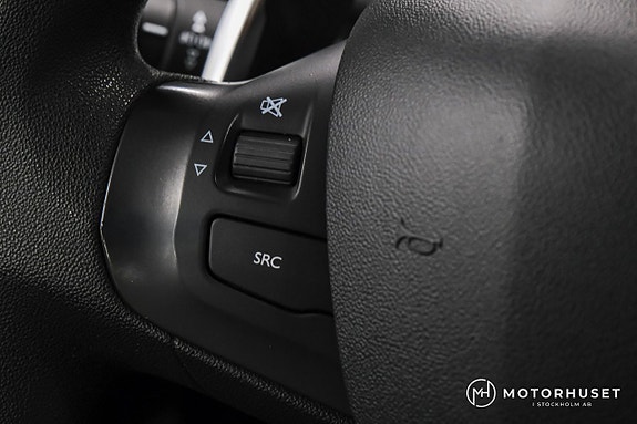 Peugeot 208 16 of 17