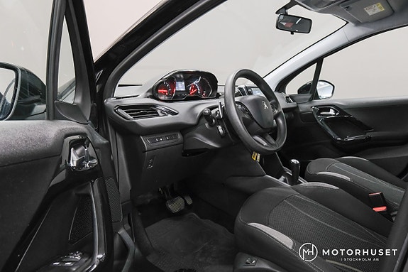 Peugeot 208 7 of 17