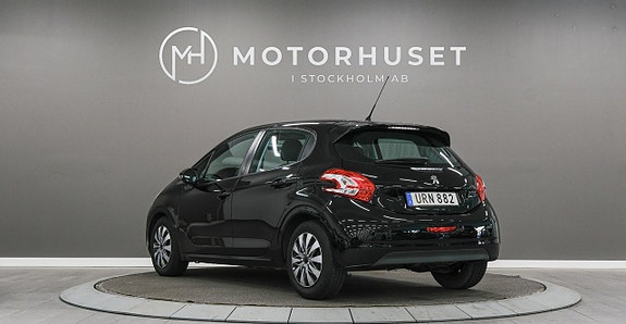 Peugeot 208 4 of 17