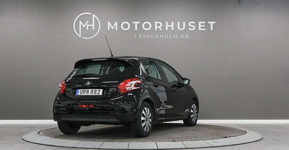 Peugeot 208 6 of 17