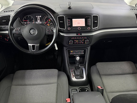 Volkswagen Sharan 9 of 18