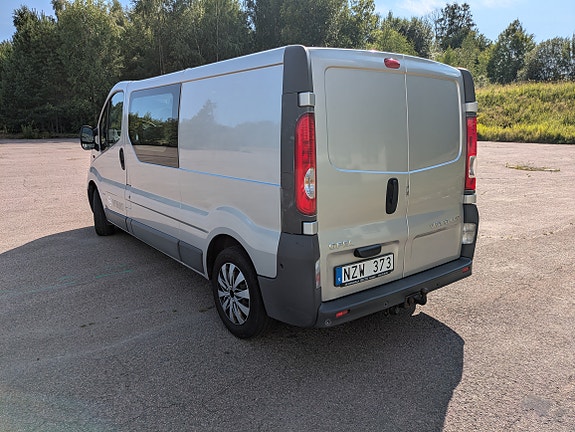 Opel Vivaro 3 of 11