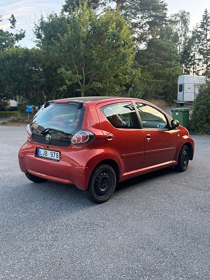 Toyota Aygo 3 of 10