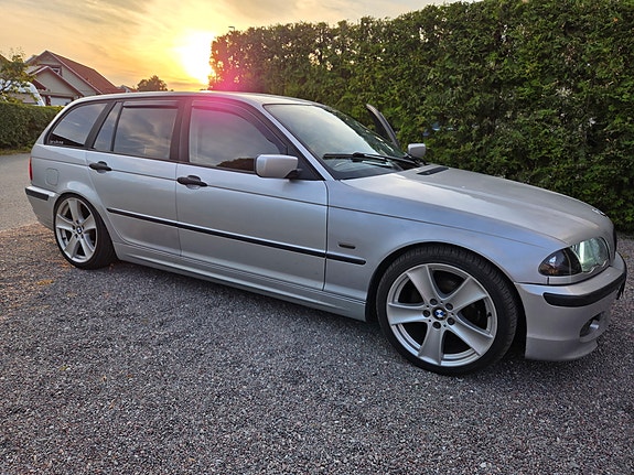 BMW 320d 2 of 9