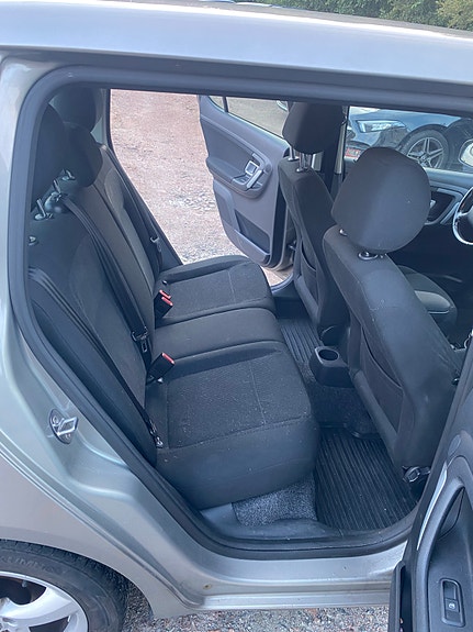 Skoda Fabia 6 of 9