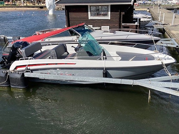Sting 530 S Ny 2023 Mercury F 80 hk 2026 5 års garanti 3 of 9