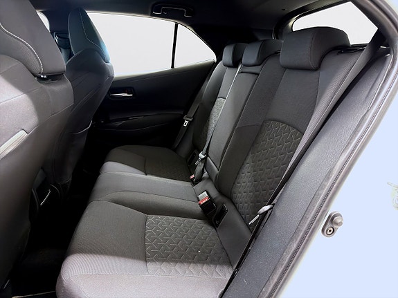 Toyota Corolla 9 of 14