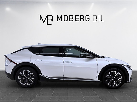 Kia EV6 4 of 19