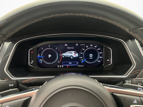 Volkswagen Tiguan Allspace 16 of 29