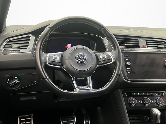Volkswagen Tiguan Allspace 11 of 29