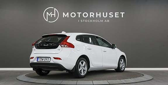 Volvo V40 6 of 17