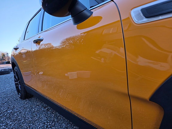 MINI Cooper 2 of 5