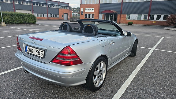 Mercedes-Benz SLK230 5 of 21