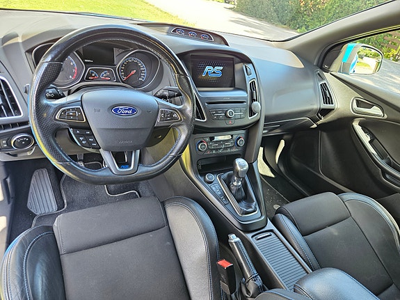 Ford Focus 6 of 9