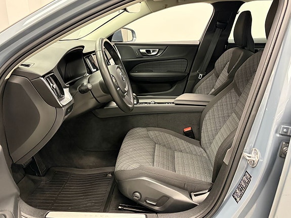 Volvo V60 7 of 17
