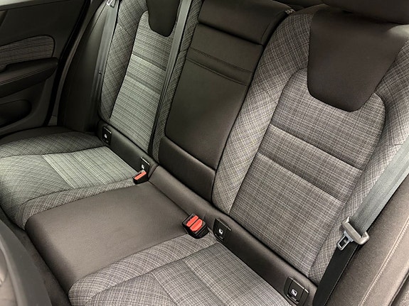 Volvo V60 16 of 17