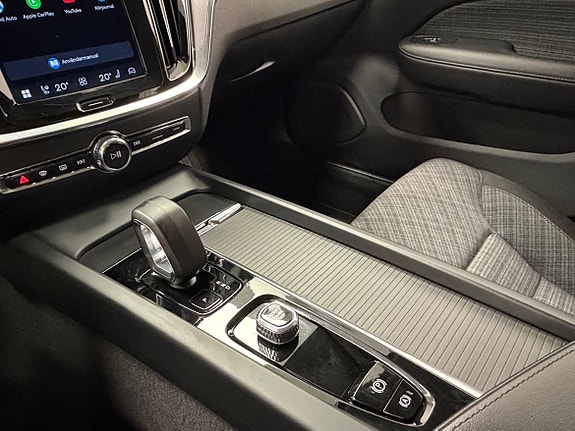 Volvo V60 14 of 17
