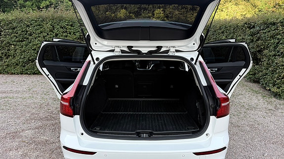 Volvo V60 10 of 14