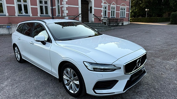 Volvo V60 3 of 14