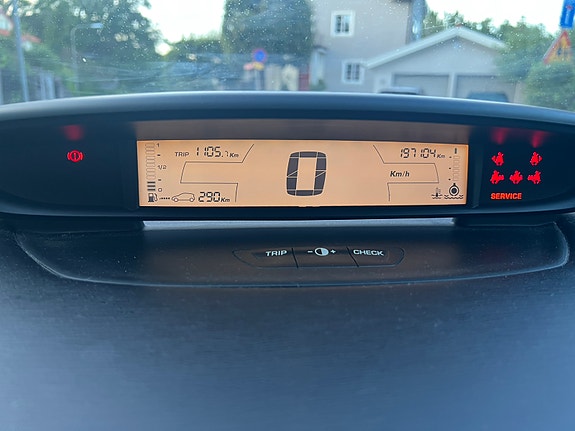 Citroen C4 6 of 8