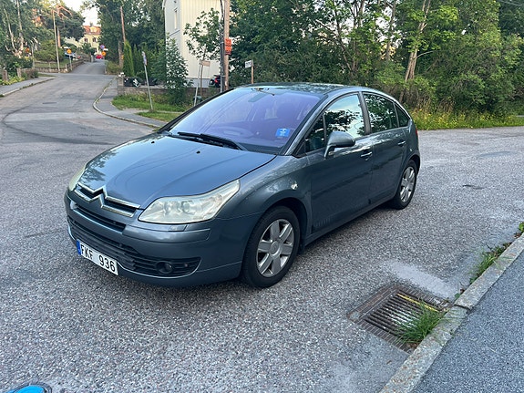 Citroen C4 2 of 8