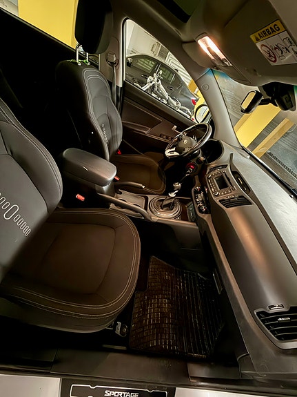 Kia Sportage 10 of 12