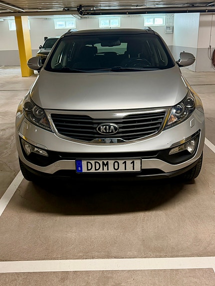 Kia Sportage 2 of 12