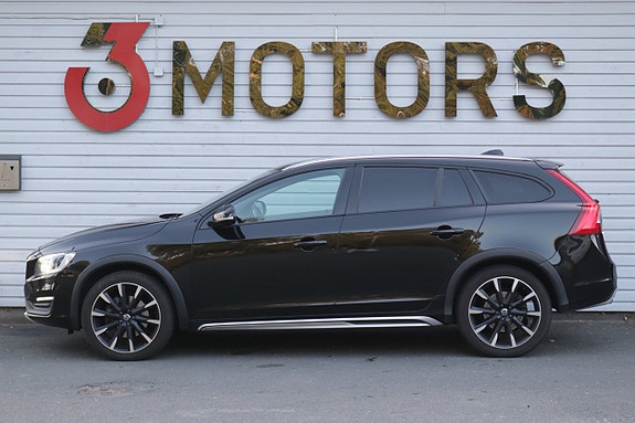 Volvo V60 Cross Country 5 of 21