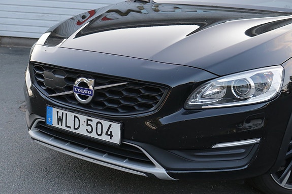 Volvo V60 Cross Country 4 of 21