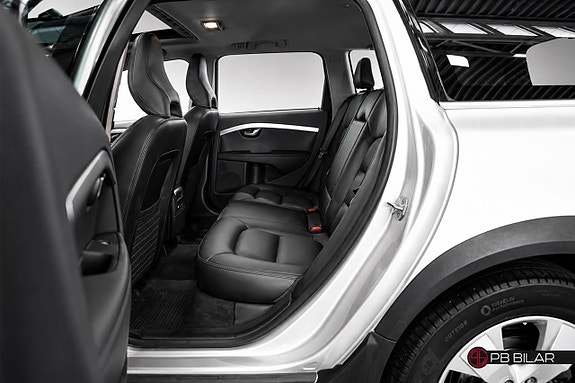 Volvo XC70 14 of 26