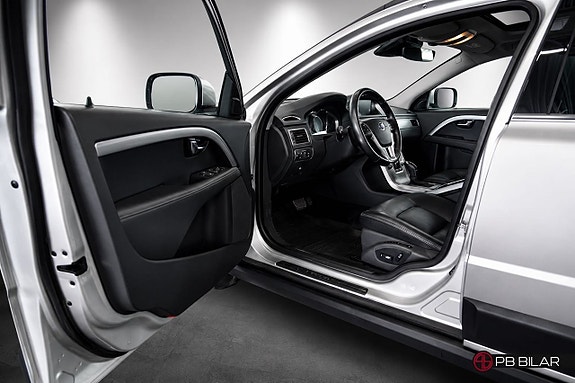Volvo XC70 9 of 26