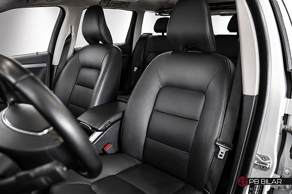 Volvo XC70 12 of 26