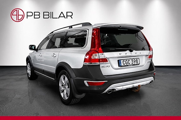 Volvo XC70 4 of 26