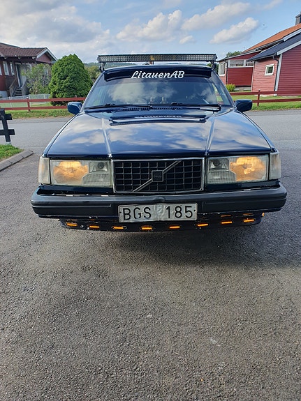 Volvo 940 2 of 6