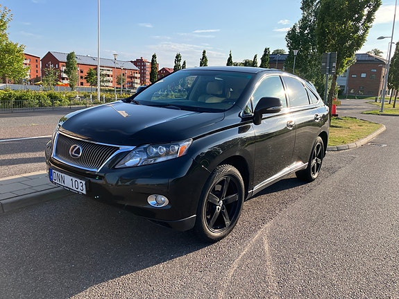 Lexus RX450h 3 of 7