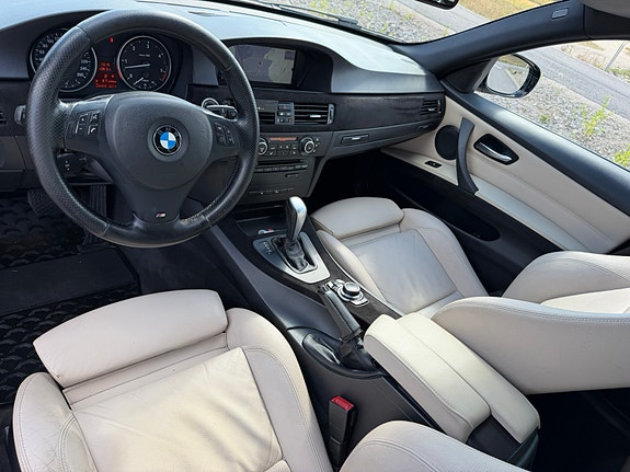 BMW 330d 15 of 16